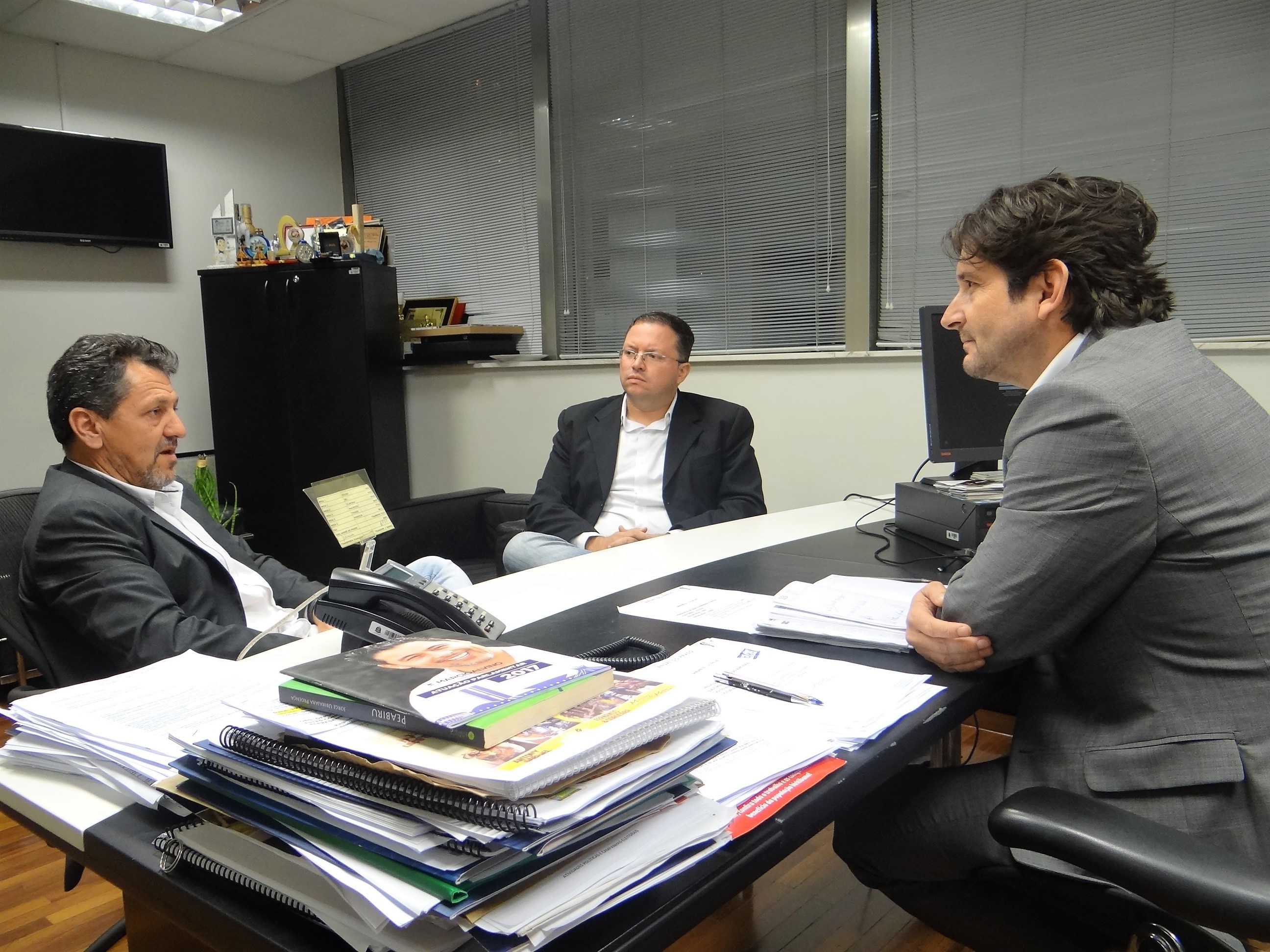 Vereadores estiveram reunidos com deputado, ontem (17), na ALESP